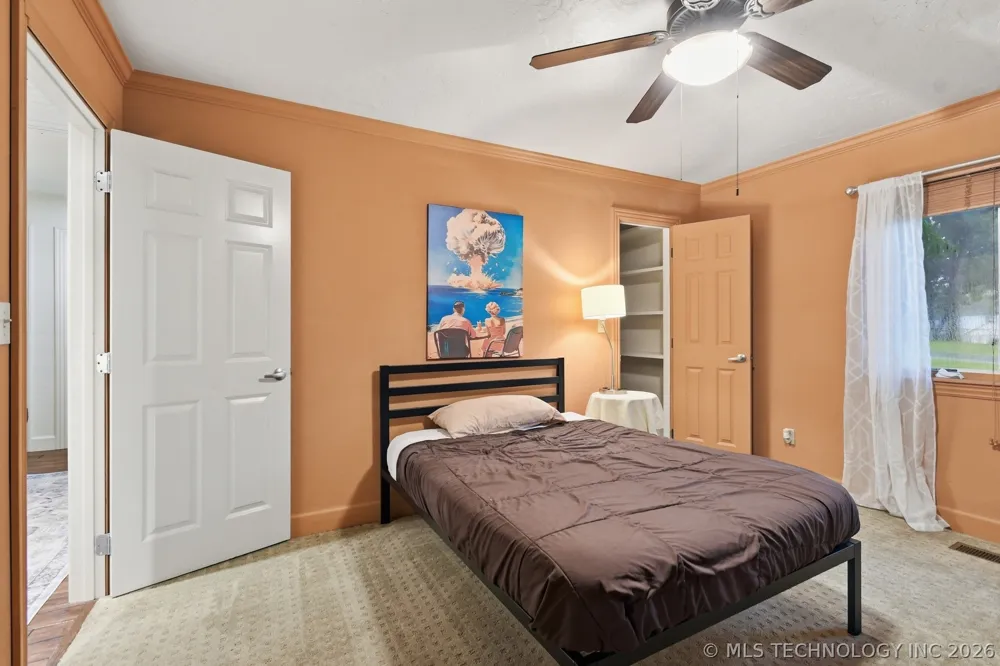 209 Walnut Circle Grove, OK 74344