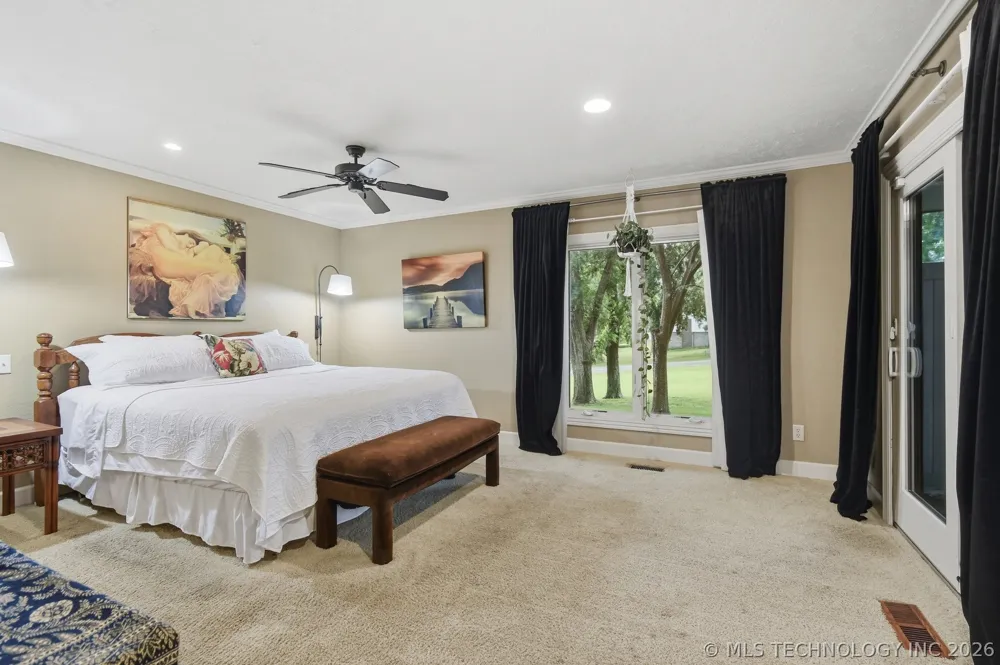 209 Walnut Circle Grove, OK 74344