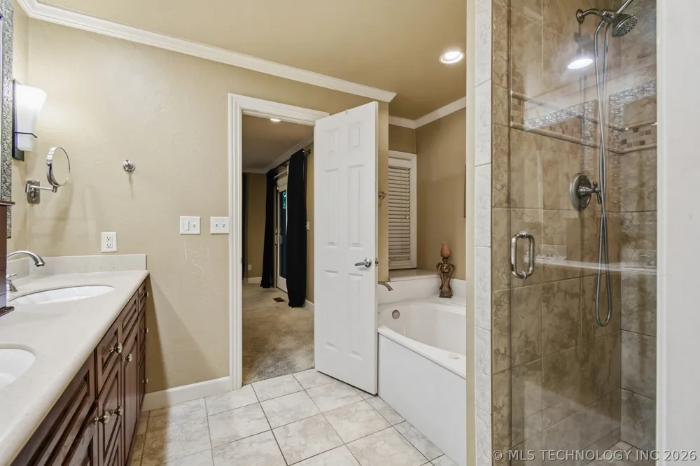 209 Walnut Circle Grove, OK 74344