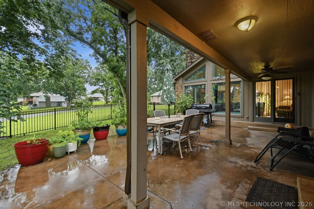 209 Walnut Circle Grove, OK 74344