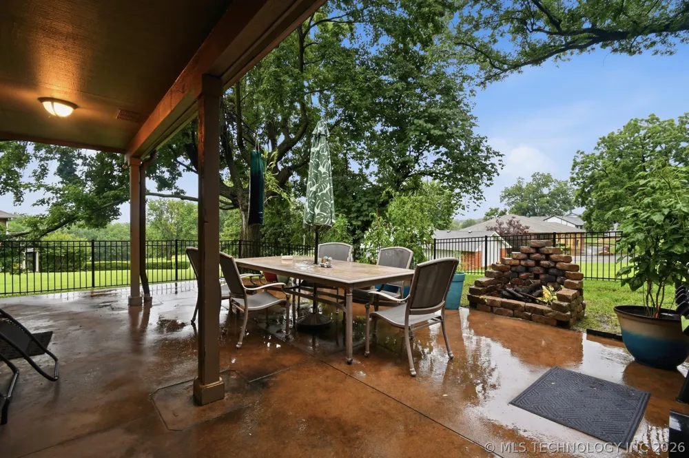 209 Walnut Circle Grove, OK 74344