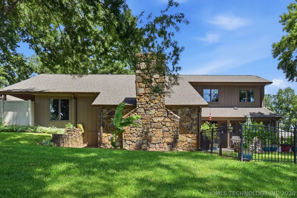 209 Walnut Circle Grove, OK 74344