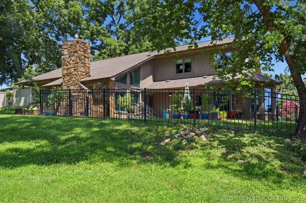 209 Walnut Circle Grove, OK 74344