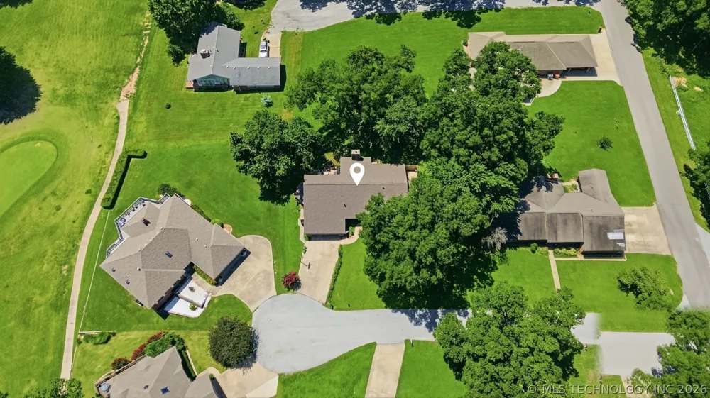 209 Walnut Circle Grove, OK 74344