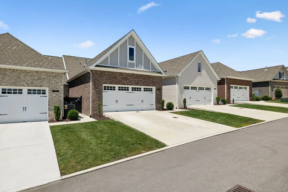 428 Alter Ter Lebanon, TN 37087