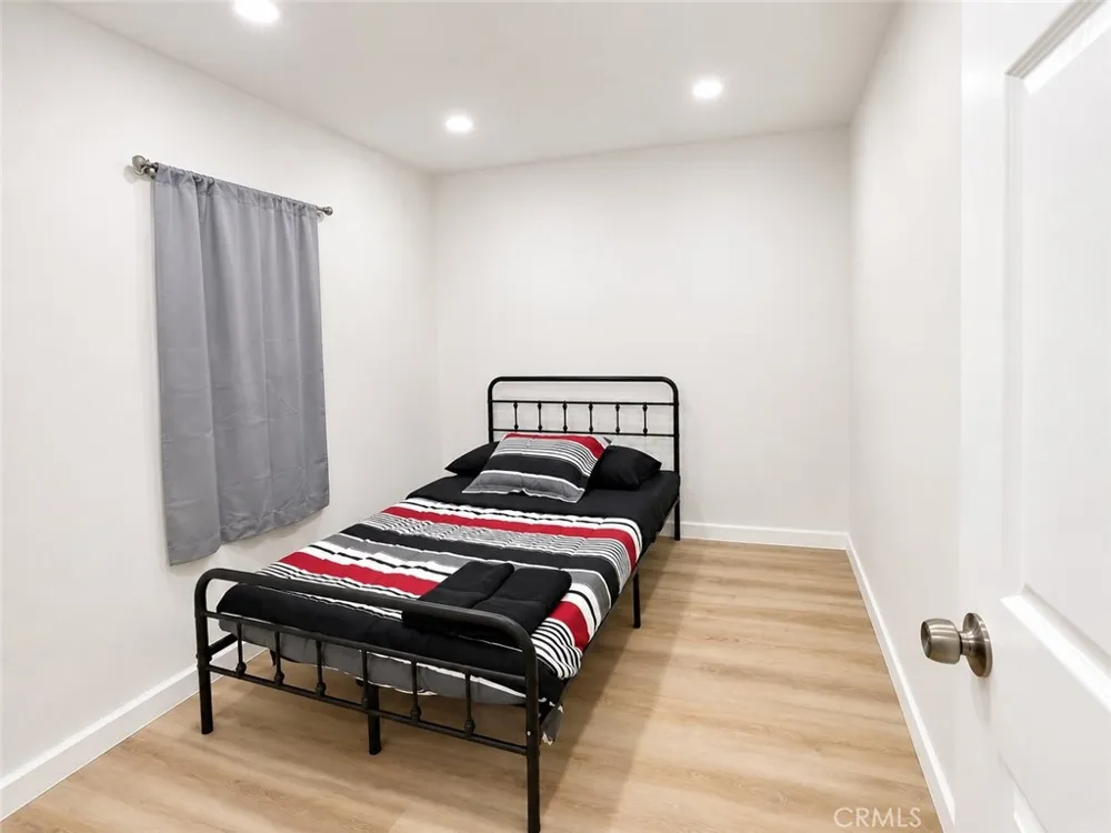 210 S Raitt Santa Ana, CA 92703