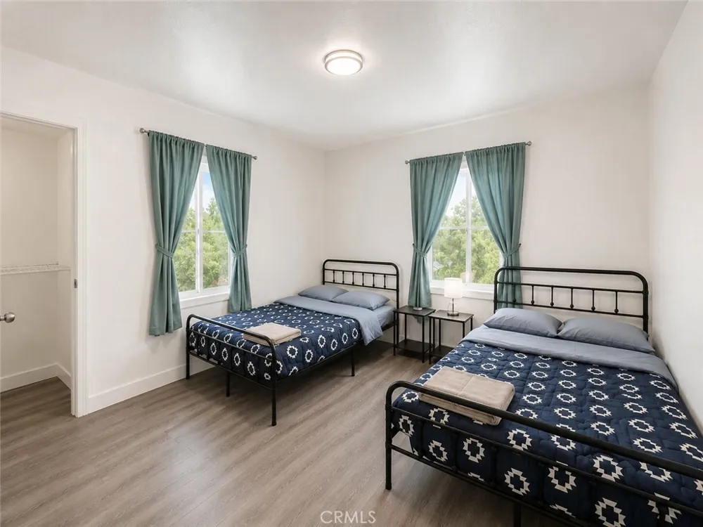 210 S Raitt Santa Ana, CA 92703