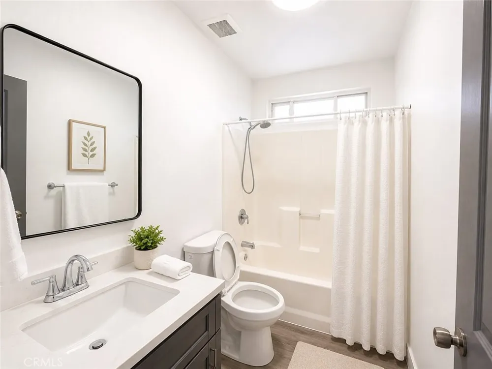 210 S Raitt Santa Ana, CA 92703