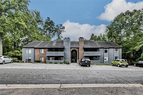2855 Treestead Circle