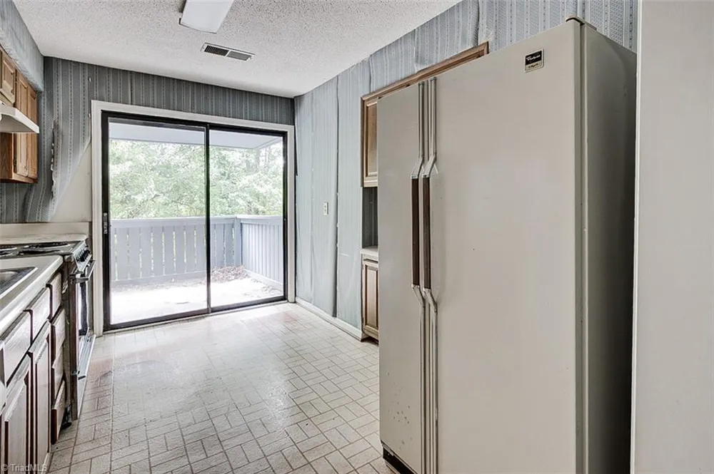 2855 Treestead Circle Greensboro, NC 27410