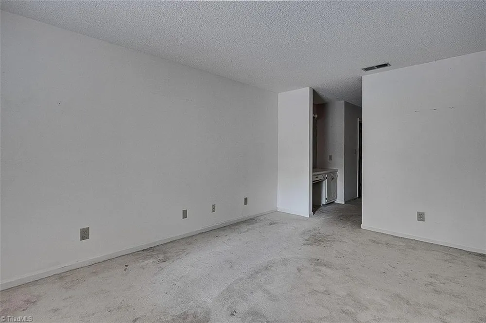 2855 Treestead Circle Greensboro, NC 27410