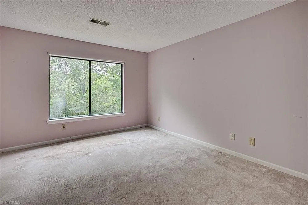 2855 Treestead Circle Greensboro, NC 27410