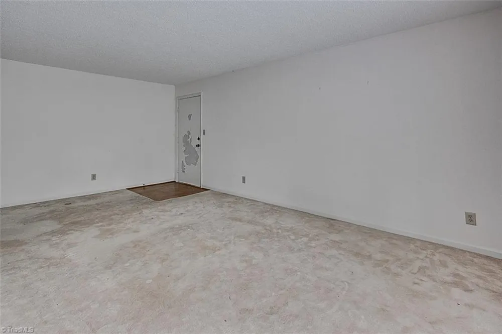 2855 Treestead Circle Greensboro, NC 27410