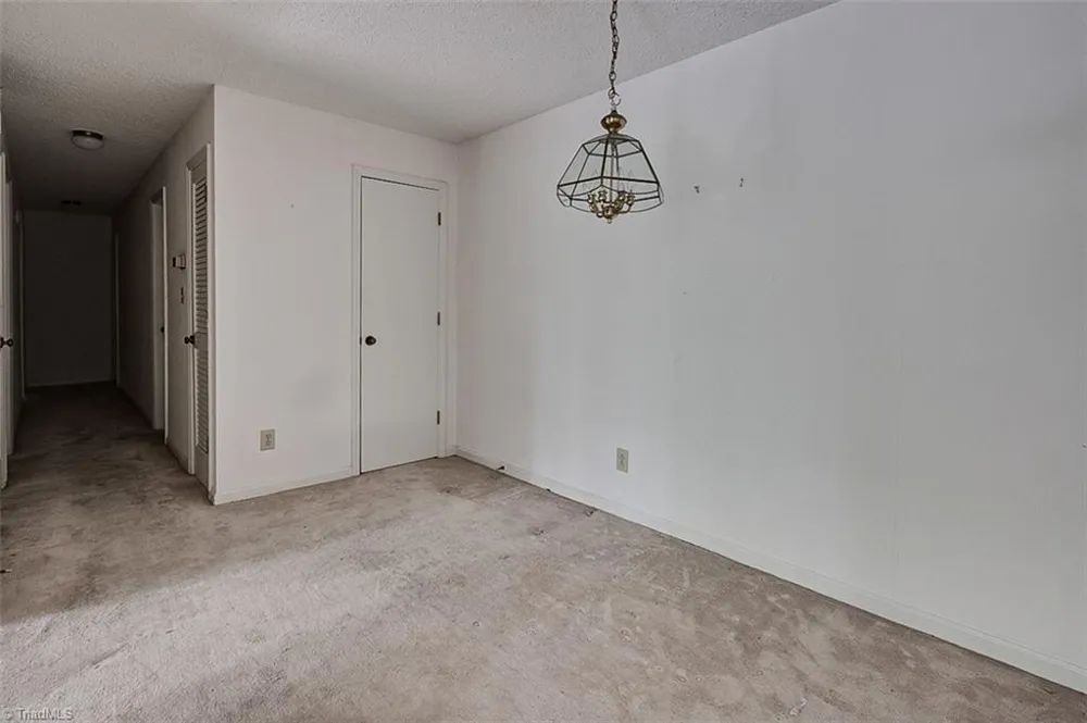2855 Treestead Circle Greensboro, NC 27410