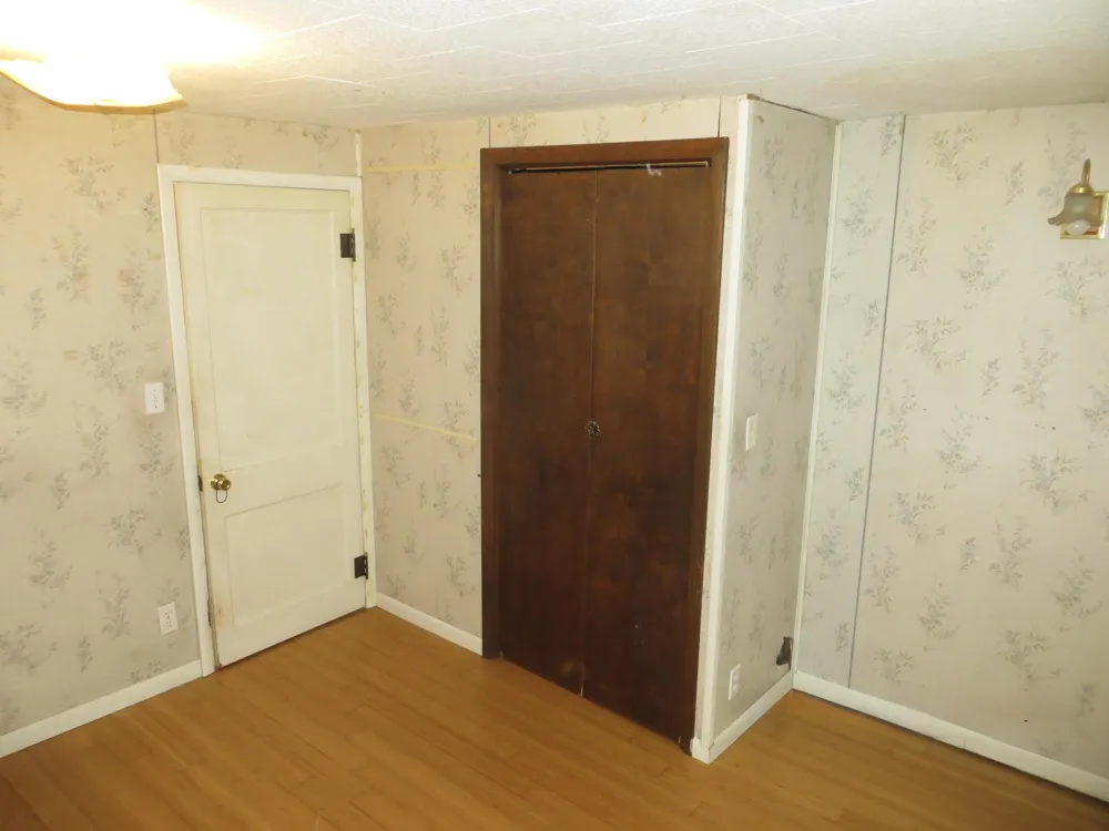25012 Kenneth Avenue Ontwa Township, MI 49112