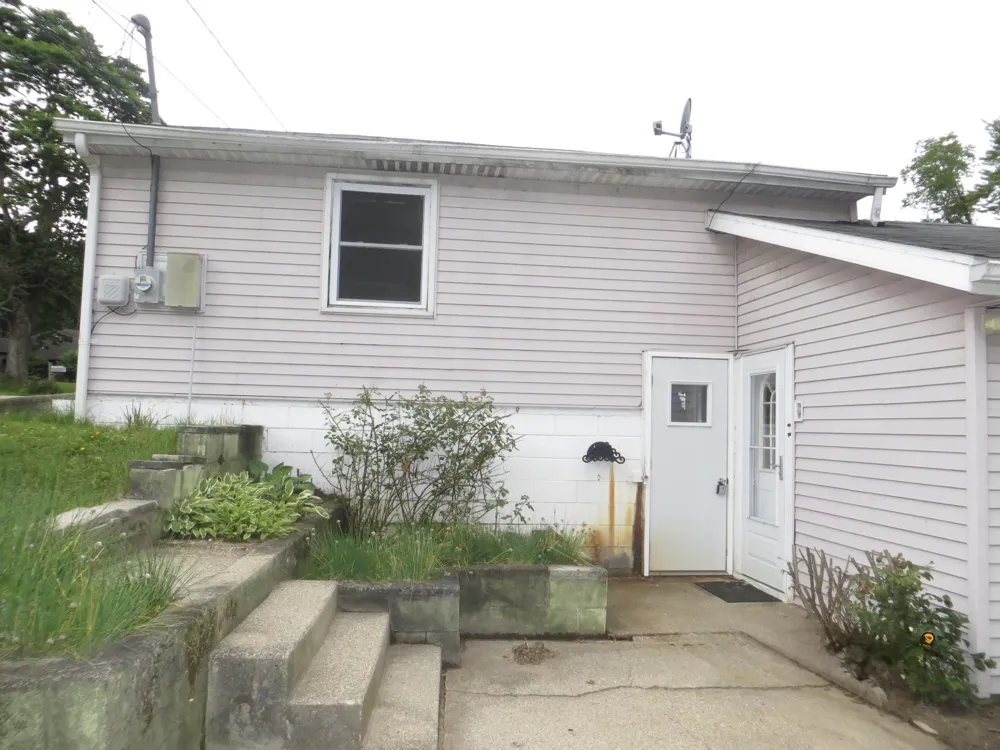 25012 Kenneth Avenue Ontwa Township, MI 49112