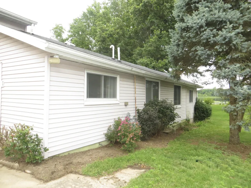25012 Kenneth Avenue Ontwa Township, MI 49112