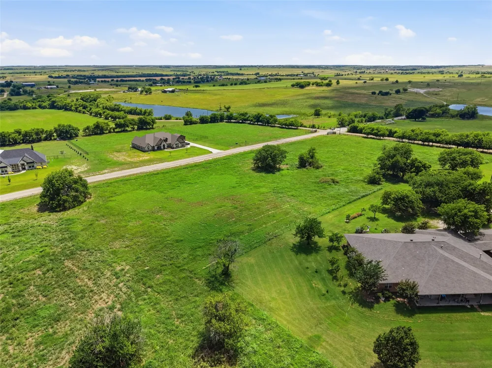 6424 Wind Hills Road Godley, TX 76044