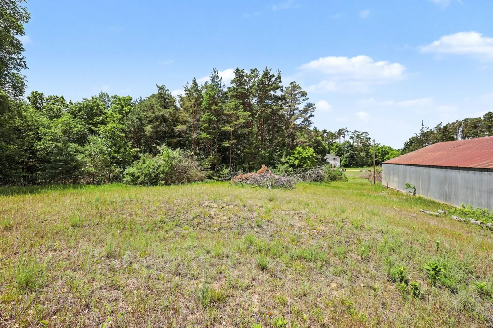 1672 E Croton Drive Newaygo, MI 49337