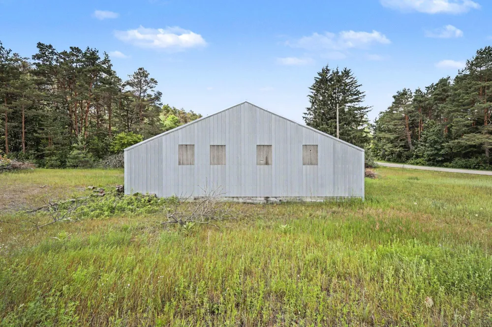 1672 E Croton Drive Newaygo, MI 49337