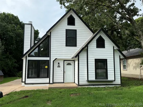 338 E 40th Street