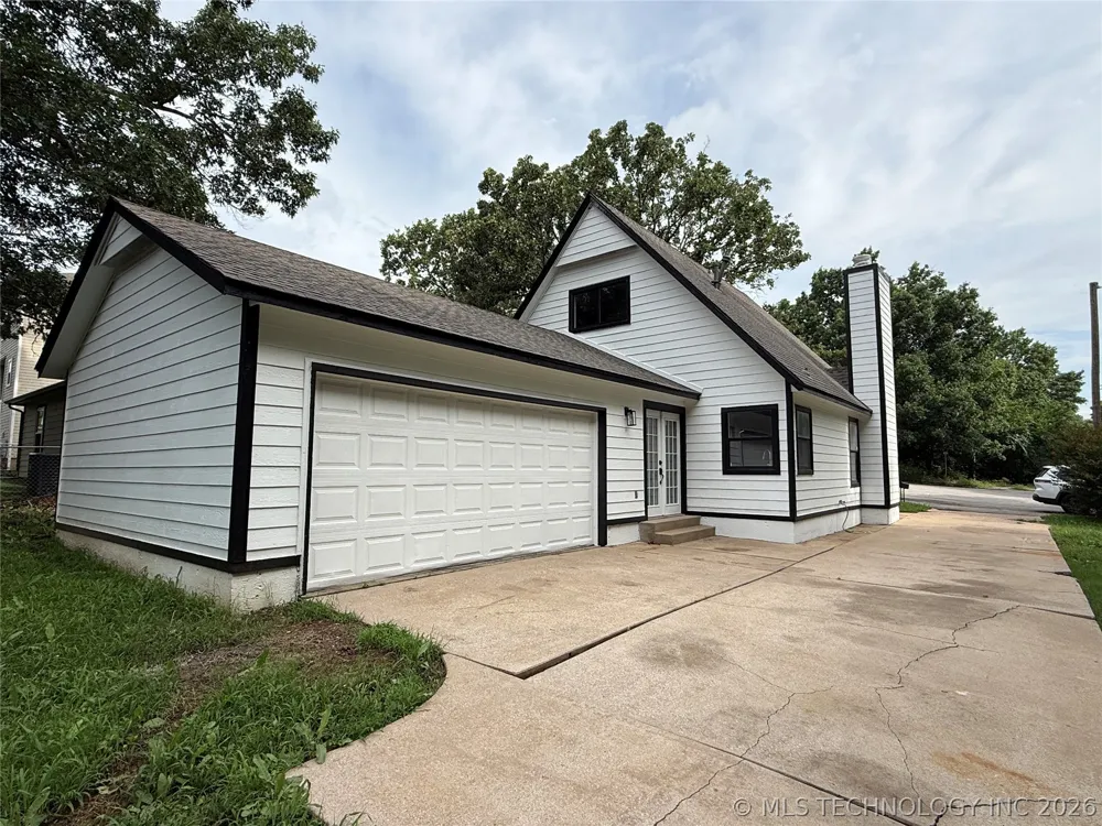 338 E 40th Street Sand Springs, OK 74063