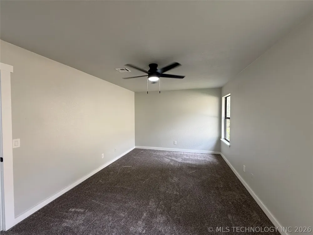 338 E 40th Street Sand Springs, OK 74063