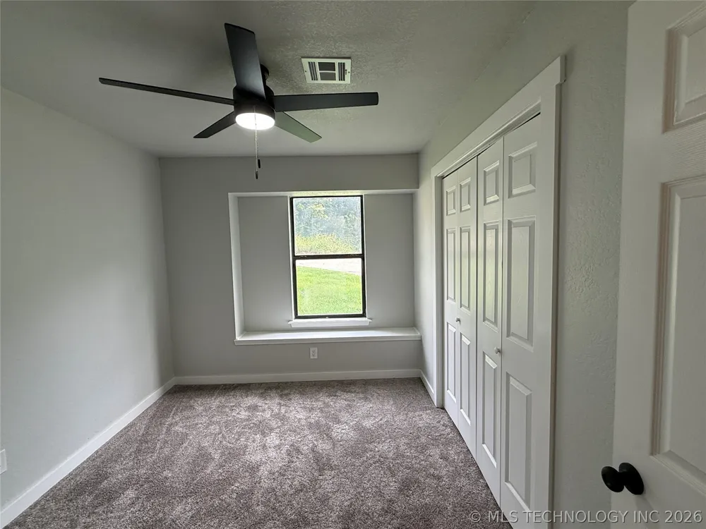 338 E 40th Street Sand Springs, OK 74063