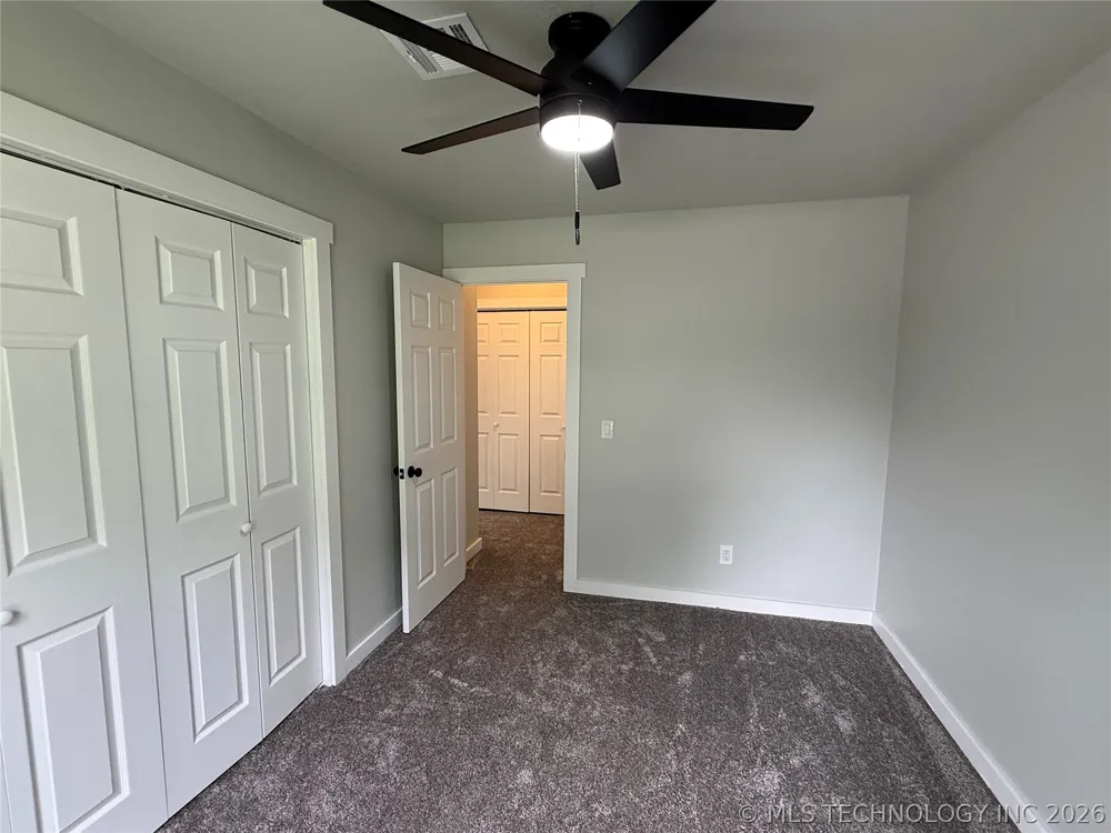 338 E 40th Street Sand Springs, OK 74063