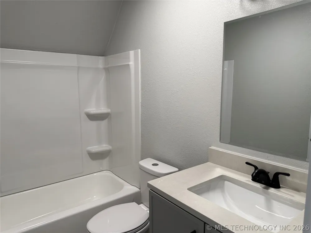 338 E 40th Street Sand Springs, OK 74063