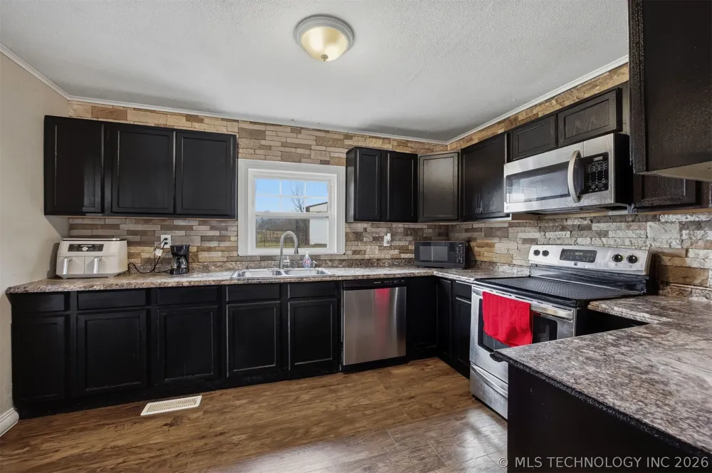 30740 3996 Ramona, OK 74061
