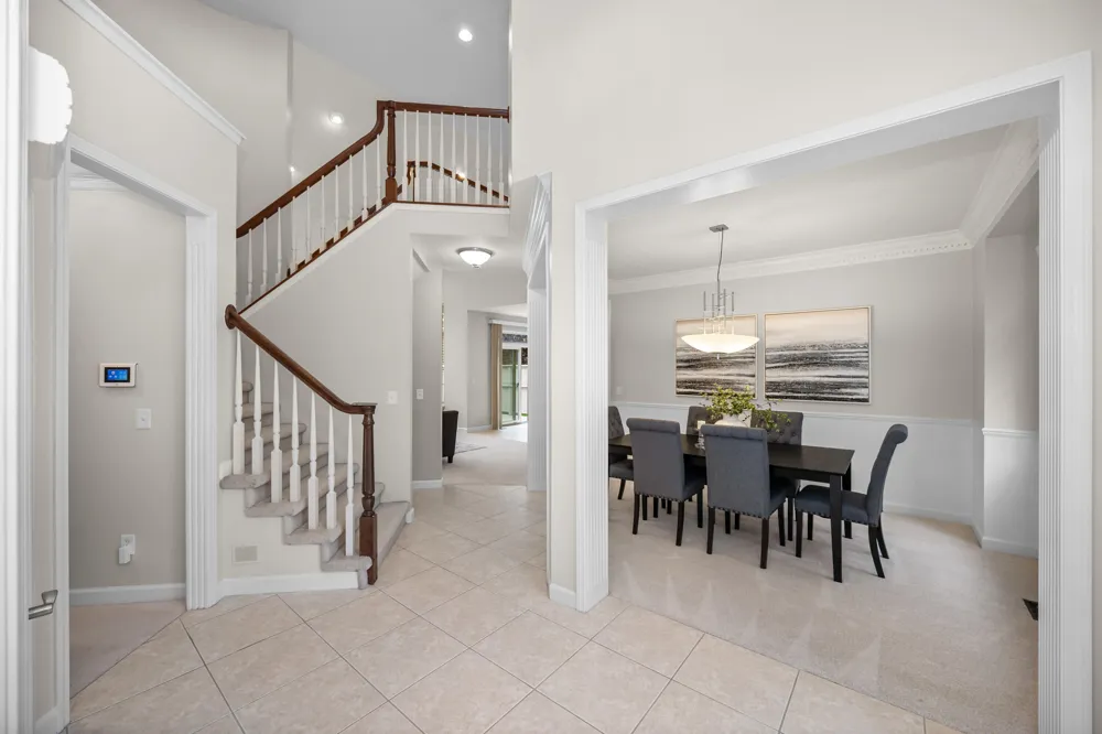 22273 Abington Drive Farmington Hills, MI 48335