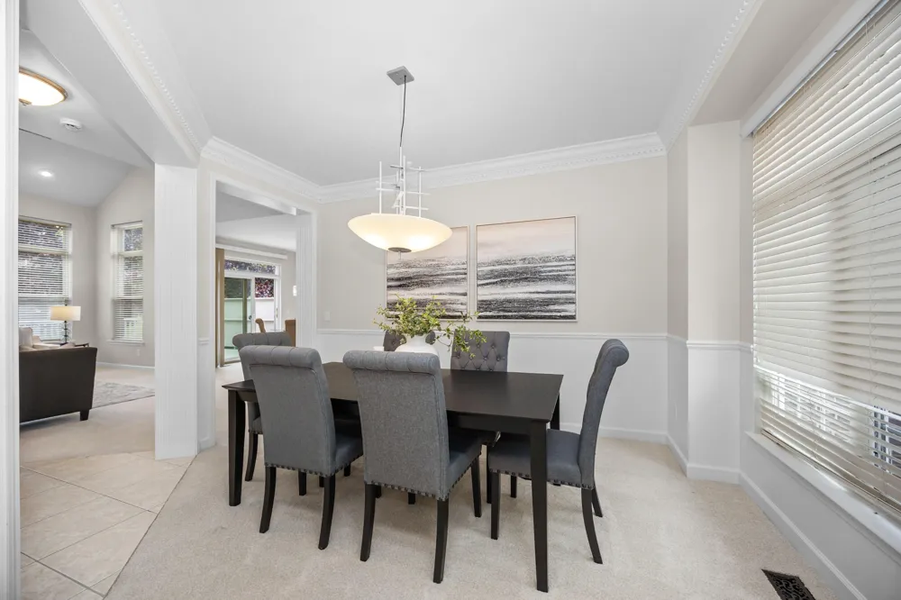 22273 Abington Drive Farmington Hills, MI 48335