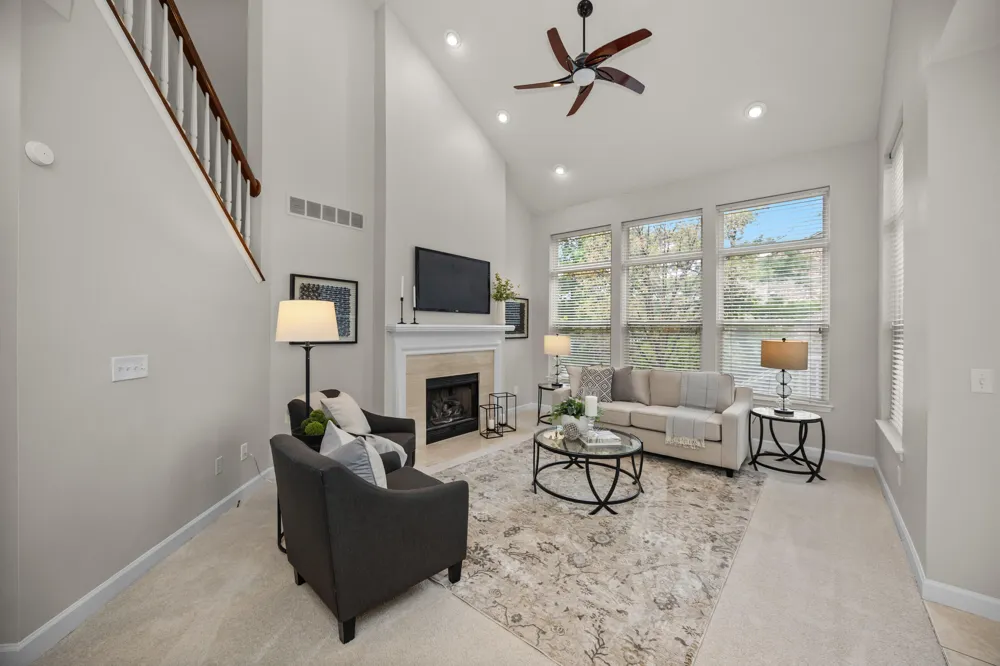 22273 Abington Drive Farmington Hills, MI 48335
