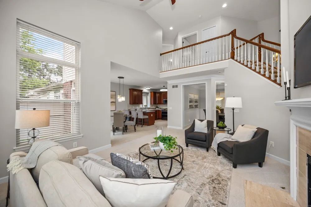 22273 Abington Drive Farmington Hills, MI 48335
