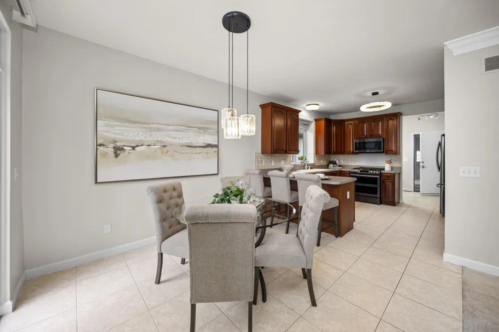 22273 Abington Drive Farmington Hills, MI 48335
