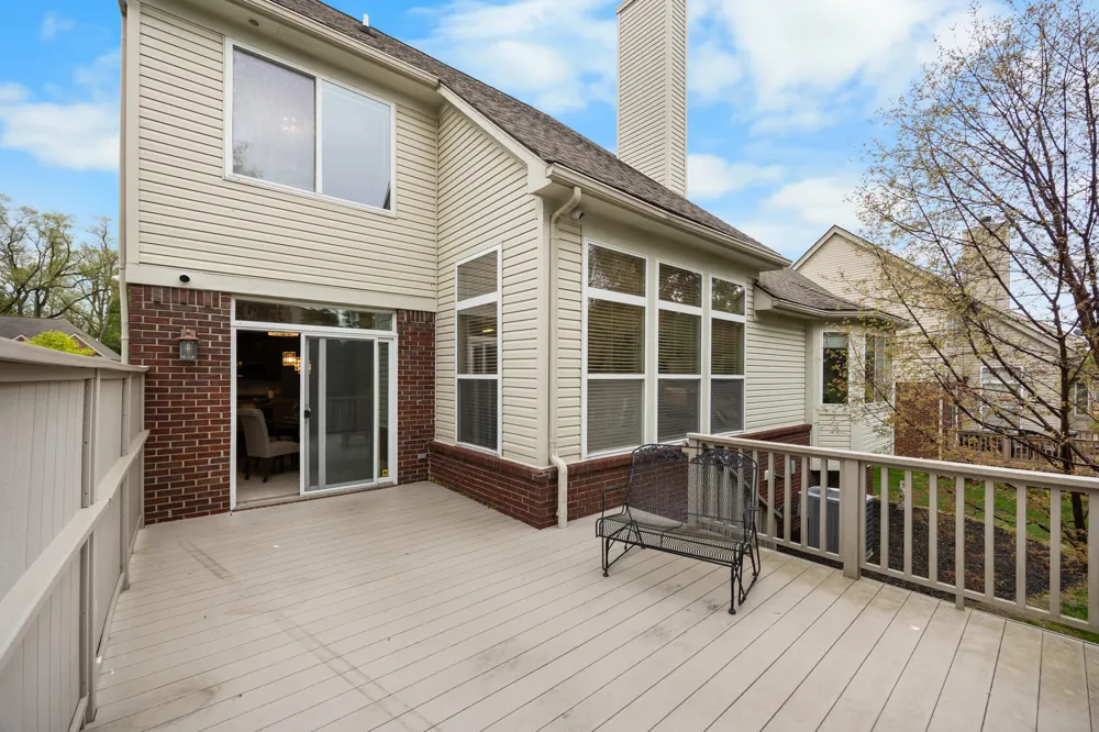 22273 Abington Drive Farmington Hills, MI 48335