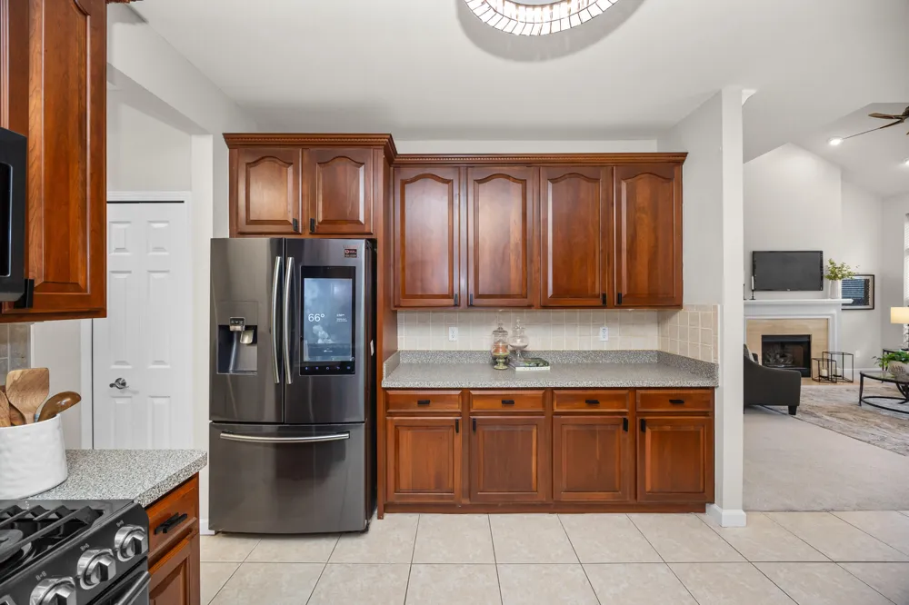 22273 Abington Drive Farmington Hills, MI 48335