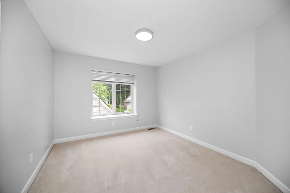 22273 Abington Drive Farmington Hills, MI 48335