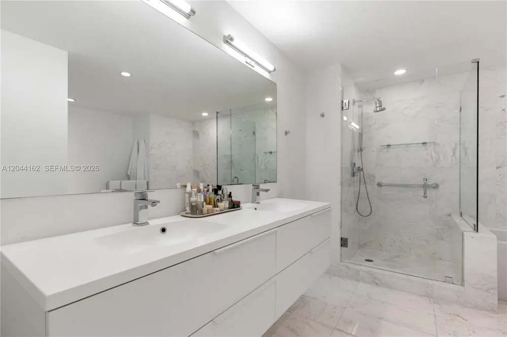 9940 W Bay Harbor Dr #7H-S Bay Harbor Islands, FL 33154