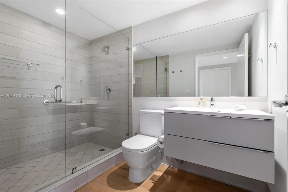 9940 W Bay Harbor Dr #7H-S Bay Harbor Islands, FL 33154