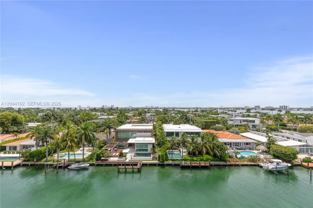 9940 W Bay Harbor Dr #7H-S Bay Harbor Islands, FL 33154