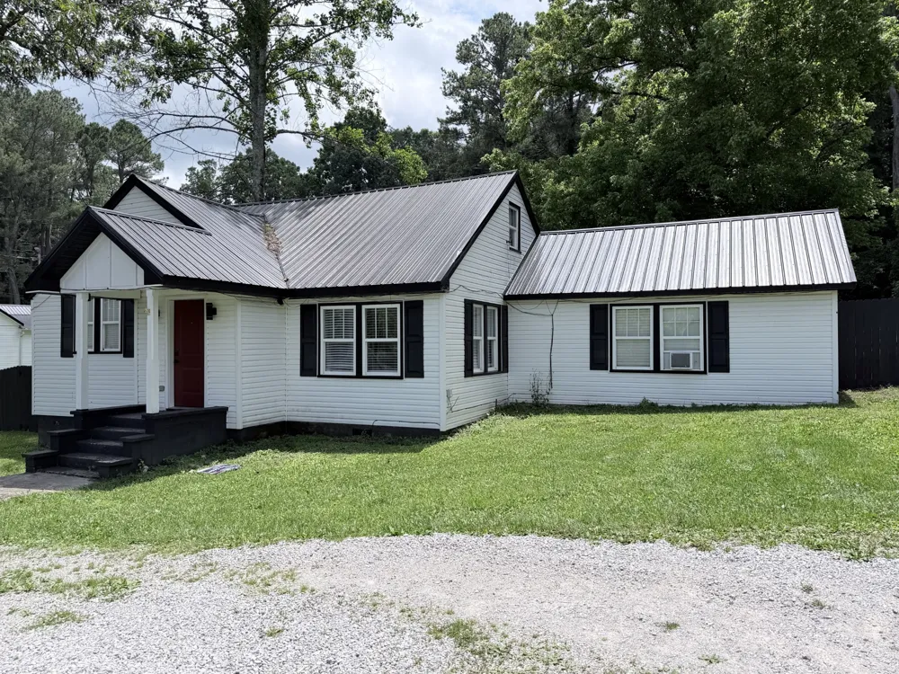 215 St Clair St Tracy City, TN 37387