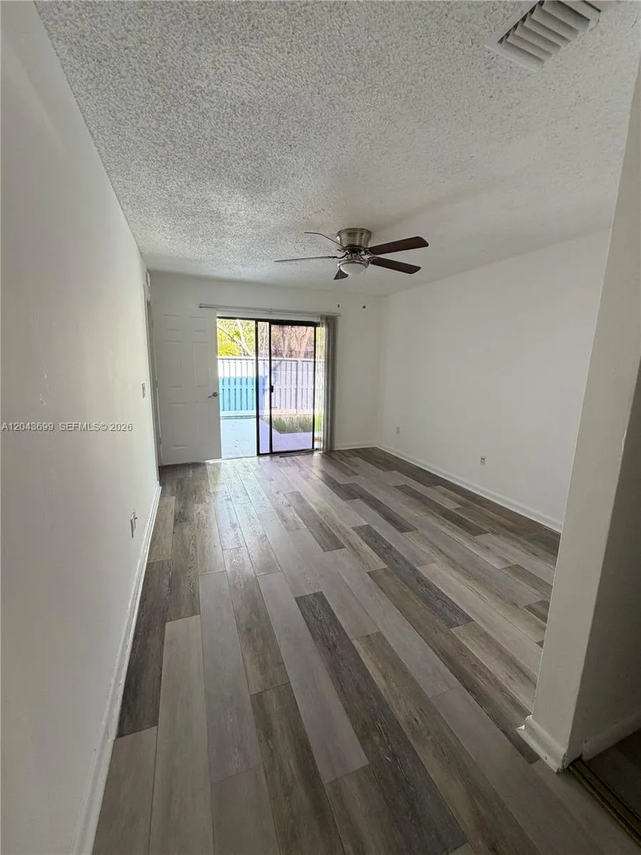 1808 Runners Way #1808 North Lauderdale, FL 33068