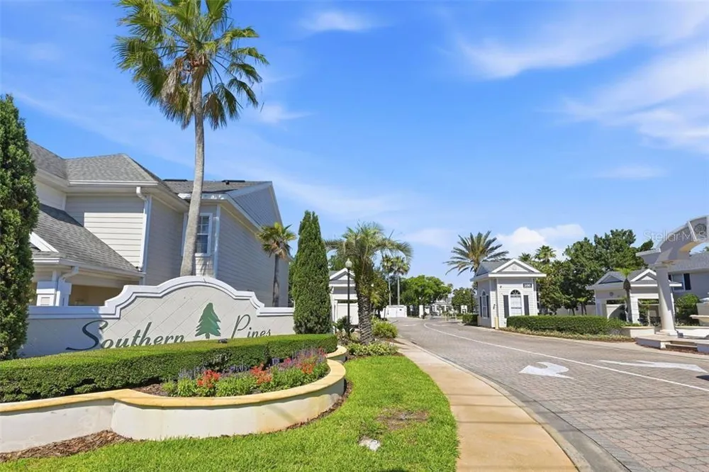 1300 EASTERN PECAN PLACE #208 Winter Garden, FL 34787