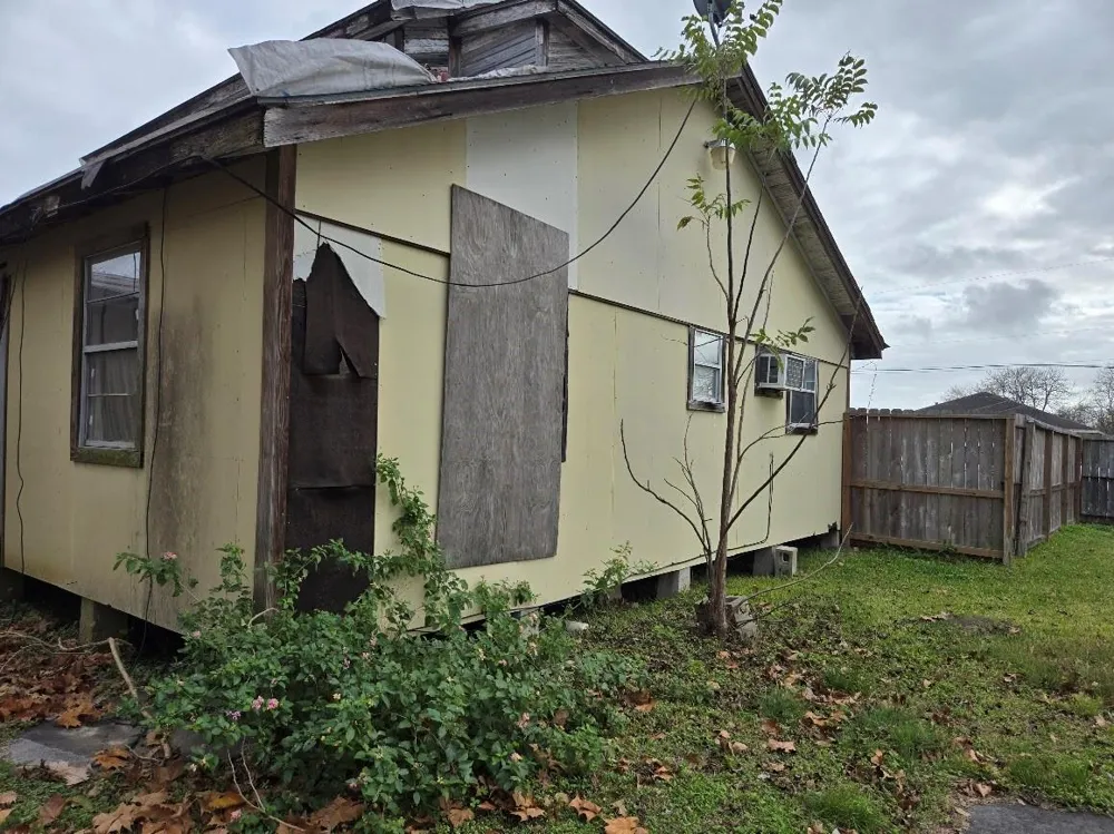 6912 Carver Avenue Texas City, TX 77591