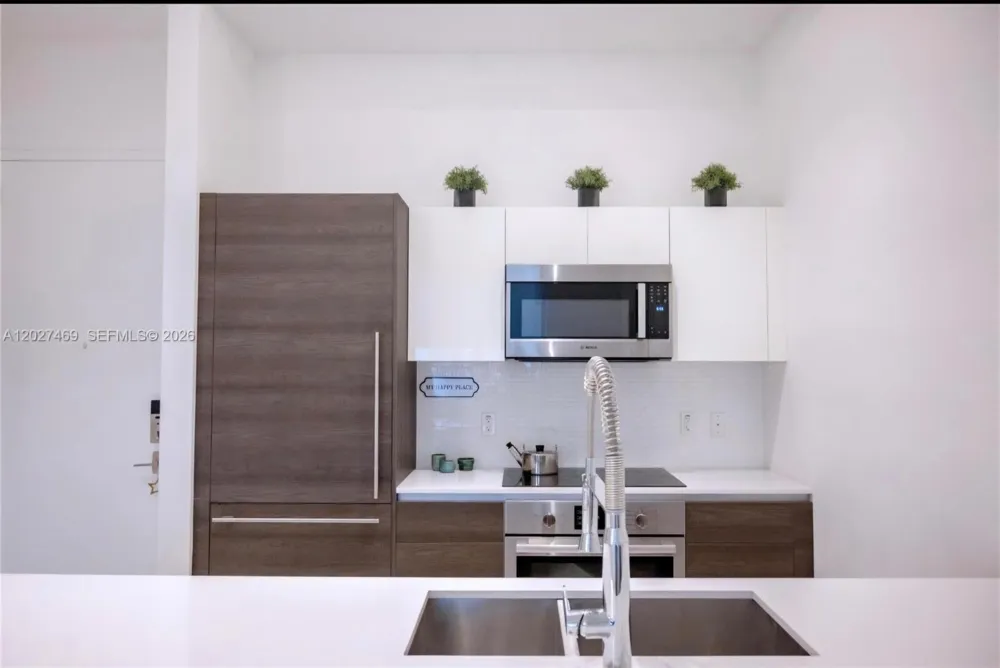 301 Altara Avenue #204 Coral Gables, FL 33146