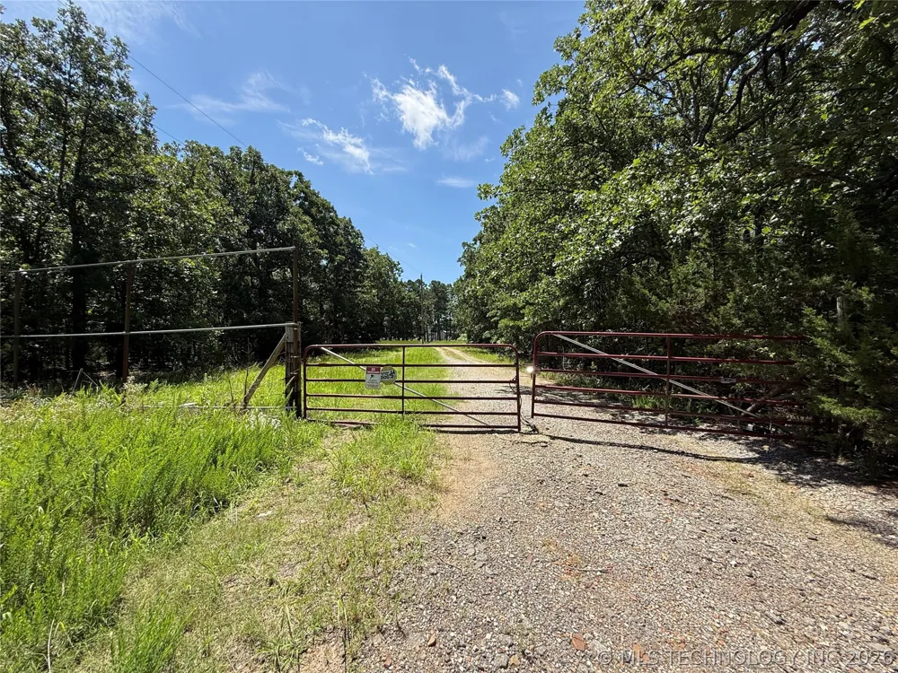 31384 W Tucker Knob Road Kinta, OK 74552