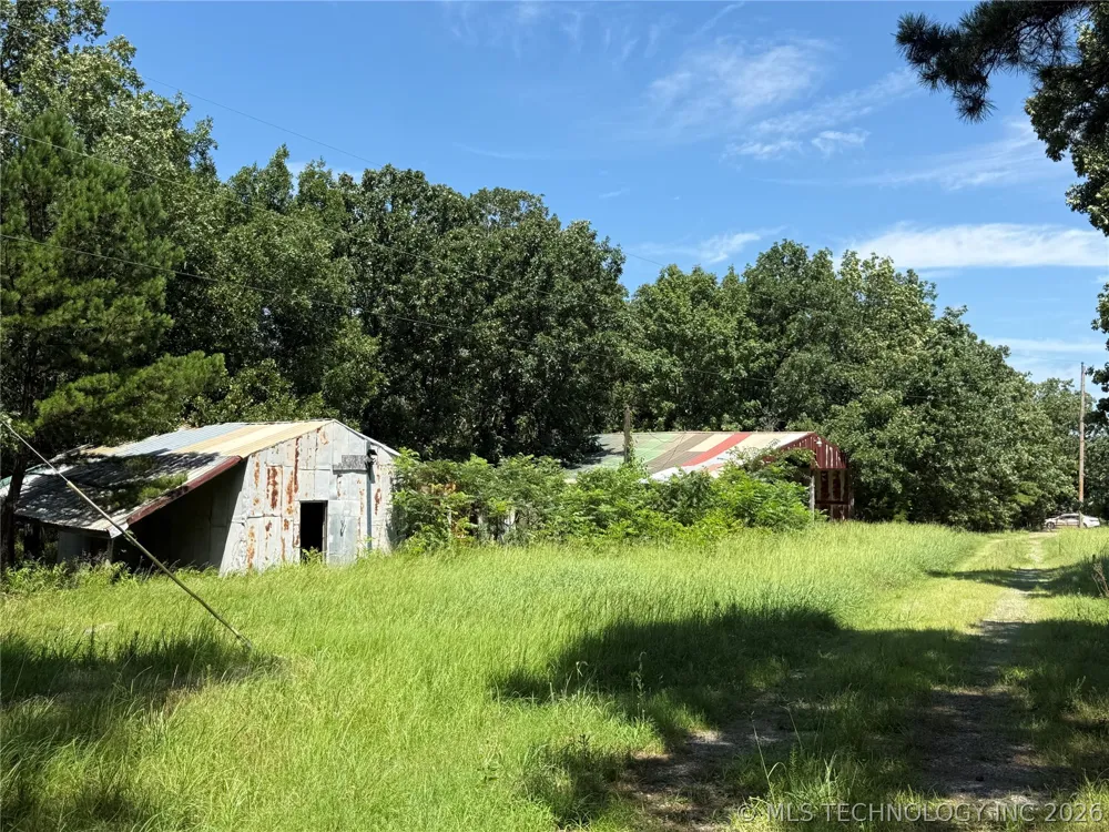 31384 W Tucker Knob Road Kinta, OK 74552