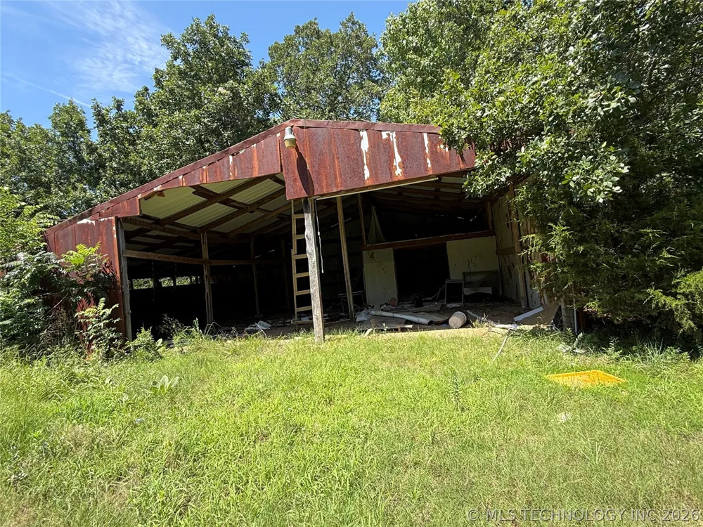 31384 W Tucker Knob Road Kinta, OK 74552